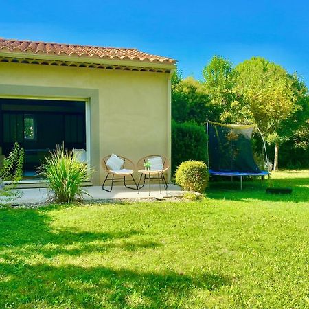 Appartement Neuf Et Au Calme Proche Avignon Althen-des-Paluds Bagian luar foto