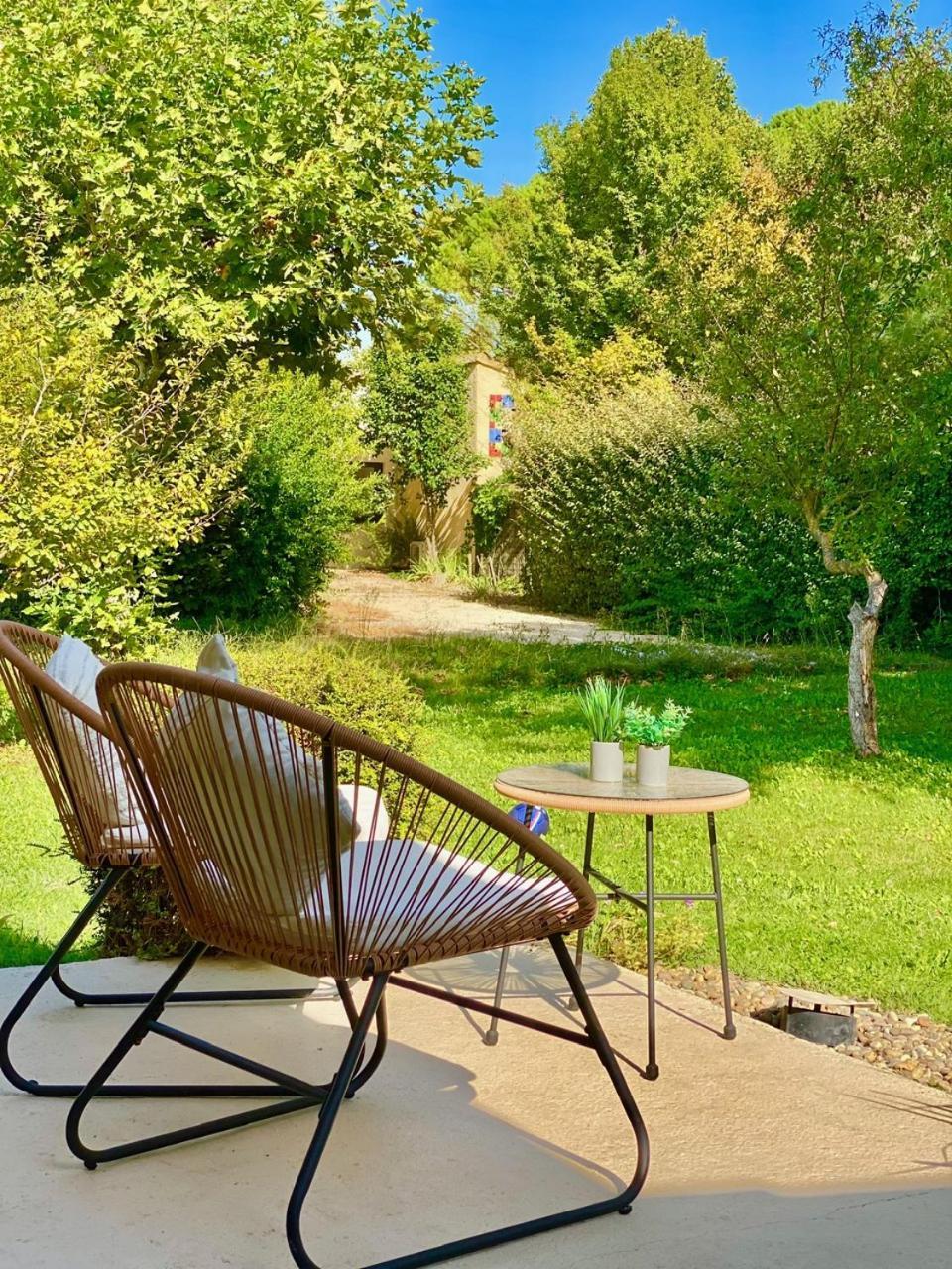 Appartement Neuf Et Au Calme Proche Avignon Althen-des-Paluds Bagian luar foto