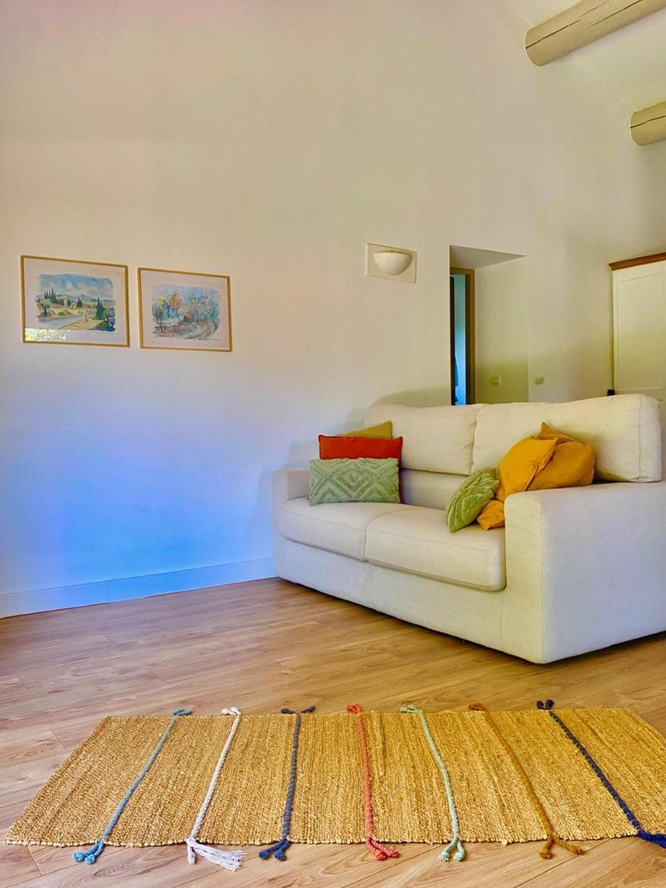 Appartement Neuf Et Au Calme Proche Avignon Althen-des-Paluds Bagian luar foto