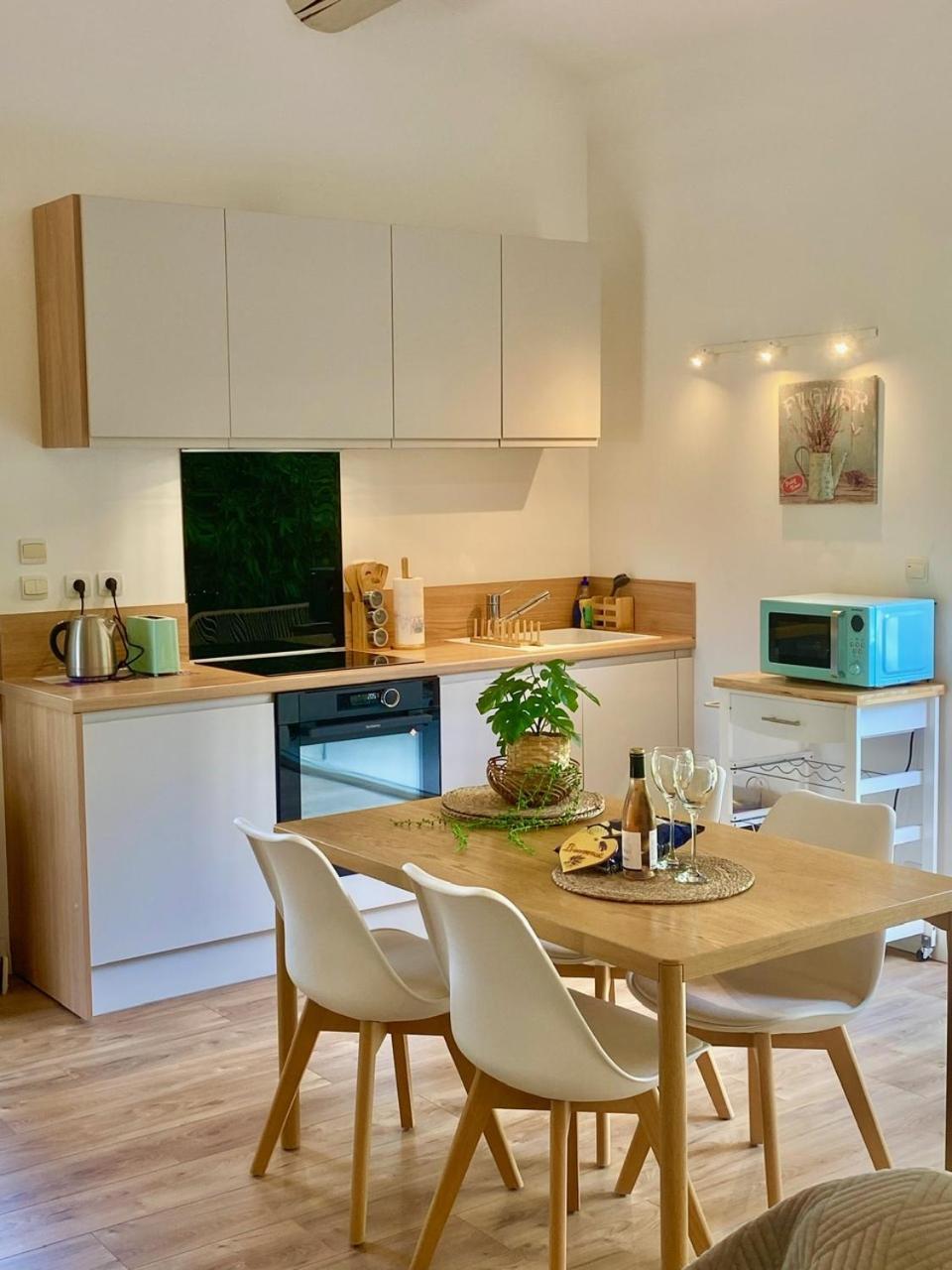 Appartement Neuf Et Au Calme Proche Avignon Althen-des-Paluds Bagian luar foto